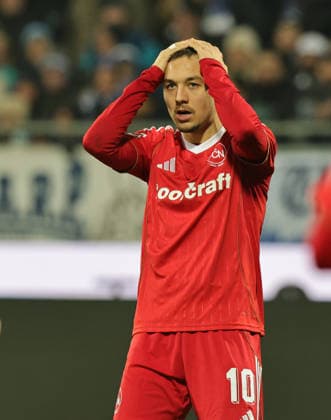 23.01.2026 - Fussball - Saison 2025 2026 - 2. Fussball - Bundesliga - 19. Spieltag: SV Darmstadt 98 SVD D98 ( Lilien ) - 1. FC Nürnberg FCN ( Club ) - Sportfoto Zink DaMa - xdaxmax - DFL regulations prohibit any use of photographs as image sequences and or quasi-video - only for editorial use - Julian Justvan (10, 1. FC Nürnberg FCN ) enttäuscht Enttäuschung nach vergebener Chance