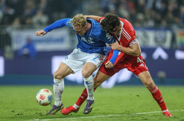 GER, Darmstadt, SV Darmstadt 98 vs 1. FC Nürnberg, 2. Bundesliga, Fussball, DFB, Spielzeit 2025 2026, Merck-Stadion am Böllenfalltor, 19. Spieltag im Bild v.l.: Isac Lidberg (SV Darmstadt 98 7), Fabio Gruber (1. FC Nürnberg 4) DFB DFL REGULATIONS PROHIBIT ANY USE OF PHOTOGRAPHS AS IMAGE SEQUENCES AND OR QUASI-VIDEO, 23.01.2026