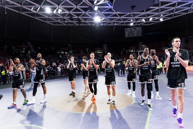 MUNICH, GERMANY - JANUARY 23: Partizan Mozzart Bet Belgrade players celebrate the overtime win of the Turkish Airlines EuroLeague match between Partizan Mozzart Bet Belgrade vs. Hapoel IBI Tel Aviv at BMW Park on round 24 of Turkish Airlines EuroLeague on January 23, 2026 in Munich, Germany. Bavaria Germany Copyright: xSteffiexWunderlx