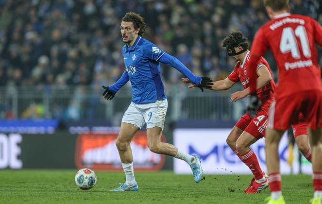 GER, Darmstadt, SV Darmstadt 98 vs 1. FC Nürnberg, 2. Bundesliga, Fussball, DFB, Spielzeit 2025 2026, Merck-Stadion am Böllenfalltor, 19. Spieltag im Bild: Fraser Hornby (SV Darmstadt 98 9) DFB DFL REGULATIONS PROHIBIT ANY USE OF PHOTOGRAPHS AS IMAGE SEQUENCES AND OR QUASI-VIDEO, 23.01.2026