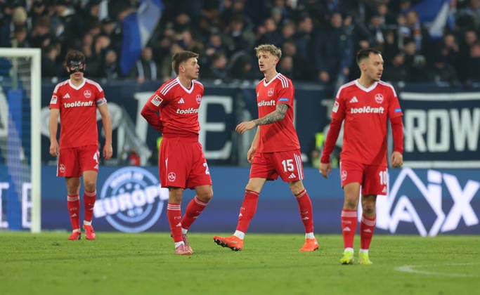 23.01.2026, Fussball 2. Bundesliga, SV Darmstadt 98 - 1. FC Nürnberg, emonline, emspor, despor, v.l., Finn Becker (1. FC Nürnberg), Tim Drexler (1. FC Nürnberg), Julian Justvan (1. FC Nürnberg) DFL DFB REGULATIONS PROHIBIT ANY USE OF PHOTOGRAPHS AS IMAGE SEQUENCES AND OR QUASI-VIDEO. xdcx