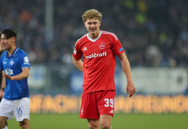 23.01.2026, Fussball 2. Bundesliga, SV Darmstadt 98 - 1. FC Nürnberg, emonline, emspor, despor, v.l., Piet Scobel (1. FC Nürnberg) DFL DFB REGULATIONS PROHIBIT ANY USE OF PHOTOGRAPHS AS IMAGE SEQUENCES AND OR QUASI-VIDEO. xdcx