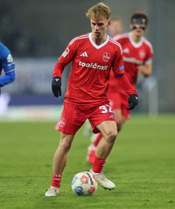 23.01.2026, Fussball 2. Bundesliga, SV Darmstadt 98 - 1. FC Nürnberg, emonline, emspor, despor, v.l., Tim Janisch (1. FC Nürnberg) DFL DFB REGULATIONS PROHIBIT ANY USE OF PHOTOGRAPHS AS IMAGE SEQUENCES AND OR QUASI-VIDEO. xdcx