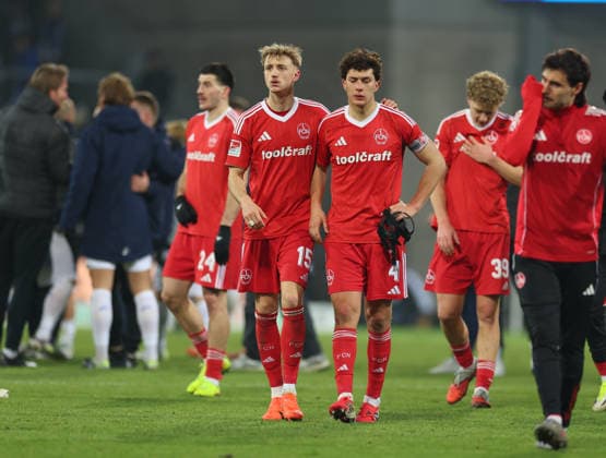 23.01.2026, Fussball 2. Bundesliga, SV Darmstadt 98 - 1. FC Nürnberg, emonline, emspor, despor, v.l., Tim Drexler (1. FC Nürnberg), Fabio Gruber (1. FC Nürnberg) enttaeuscht, enttaeuscht schauend, dissapointed, traurig, frustiert, frust, gefrustet, frustrated DFL DFB REGULATIONS PROHIBIT ANY USE OF PHOTOGRAPHS AS IMAGE SEQUENCES AND OR QUASI-VIDEO. xdcx