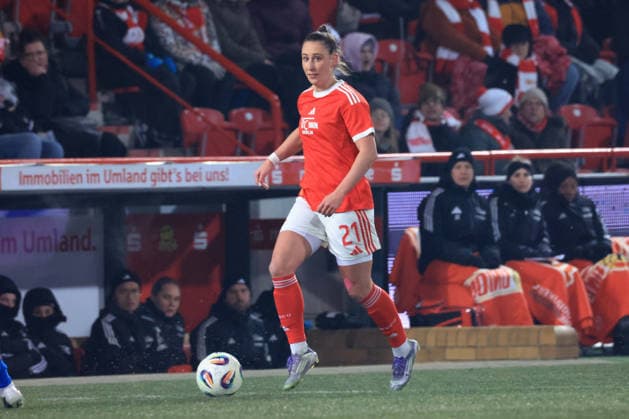 DEU, 2.BL, Frauen, 1.FC Union vs. Bayer Leverkusen, 23.01.2026, Stadion Alte Foersterei, Berlin, DEU, 2.BL, Frauen, 1.FC Union vs. Bayer Leverkusen, im Bild: Anna Weiss (1.FC Union Berlin 21) DFL - regulations prohibit any use of Photographs as image sequences and or quasi-video