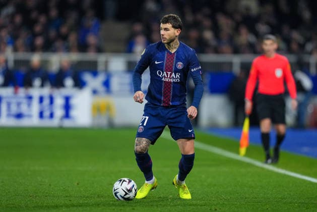 AJ Auxerre v PSG - French Ligue 1 AUXERRE, FRANCE - JANUARY 23: Lucas Hernandez of PSG controls the ball during the French Ligue 1 (L1) soccer match between AJ Auxerre and Paris Saint-Germain (PSG) at Stade de l Abbe-Deschamps stadium in Auxerre, France on January 23, 2026. Maxime Delacroix Anadolu Auxerre France. Editorial use only. Please get in touch for any other usage.  Copyright: x2026xAnadoluxMaximexDelacroixx