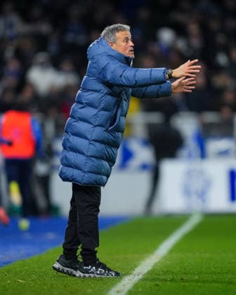 AJ Auxerre v PSG - French Ligue 1 AUXERRE, FRANCE - JANUARY 23: Luis Enrique, Head coach of PSG gives instructions during the French Ligue 1 (L1) soccer match between AJ Auxerre and Paris Saint-Germain (PSG) at Stade de l Abbe-Deschamps stadium in Auxerre, France on January 23, 2026. Maxime Delacroix Anadolu Auxerre France. Editorial use only. Please get in touch for any other usage.  Copyright: x2026xAnadoluxMaximexDelacroixx