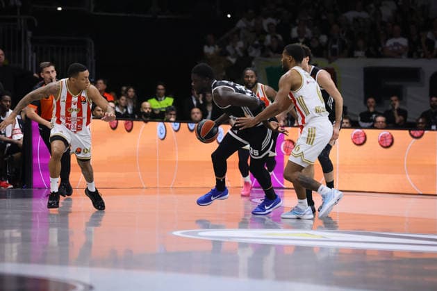 BASKET - Euroleague - Virtus Bologna vs Crvena Zvezda Meridianbet Belgrade 35 Mouhamet DIOUF Virtus Bologna BASKETBALL - ITALIAN SERIE A Virtus Bologna vs Crvena Zvezda Stella Rossa Belgrade 23-01-2026 06s Jared Butler Crvena Zvezda Stella Rossa Belgrade BASKETBALL - ITALIAN SERIE A Virtus Bologna vs Crvena Zvezda Stella Rossa Belgrade 23-01-2026 99 Yago dos Santos Crvena Zvezda Stella Rossa Belgrade BASKETBALL - ITALIAN SERIE A Virtus Bologna vs Crvena Zvezda Stella Rossa Belgrade 23-01-2026 during Virtus Bologna vs Crvena Zvezda Meridianbet Belgrade, Basketball Euroleague match in Bologna, Italy, January 23 2026 Bologna Italy  Copyright: xIPAxSport ABACAx
