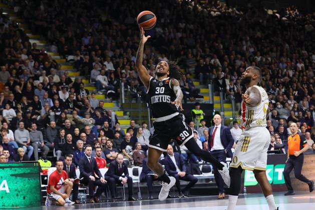 BASKET - Euroleague - Virtus Bologna vs Crvena Zvezda Meridianbet Belgrade 30 Matthew MORGAN Virtus Bologna BASKETBALL - ITALIAN SERIE A Virtus Bologna vs Crvena Zvezda Stella Rossa Belgrade 23-01-2026 00 Codi Miller-McIntyre Crvena Zvezda Stella Rossa Belgrade BASKETBALL - ITALIAN SERIE A Virtus Bologna vs Crvena Zvezda Stella Rossa Belgrade 23-01-2026 during Virtus Bologna vs Crvena Zvezda Meridianbet Belgrade, Basketball Euroleague match in Bologna, Italy, January 23 2026 Bologna Italy  Copyright: xIPAxSport ABACAx