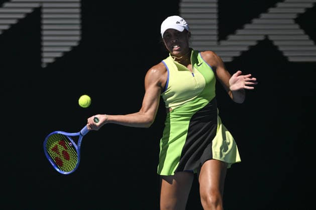 Australian Open 2026 MELBOURNE, AUSTRALIA - JANUARY 24: Madison Keys of United States in action against Karolina Pliskova of Czech Republic (not seen) in round 3 match at the Australian Open grand slam tennis tournament at Melbourne Park in Melbourne, Australia on January 24, 2026. Mark Avellino Anadolu Melbourne Australia. Editorial use only. Please get in touch for any other usage.  Copyright: x2026xAnadoluxMarkxAvellinox