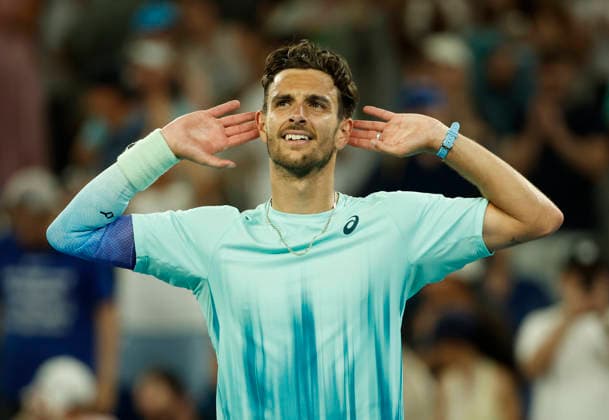 TENNIS AUSTRALIAN OPEN, Lorenzo Musetti of Italy celebrates winning the Men™s 3rd round match against Tomas Machac of the Czech Republic on day 7 of the 2026 Australian Open tennis tournament at Melbourne Park in Melbourne, Saturday, January 24, 2026. ( NO ARCHIVING MELBOURNE VICTORIA AUSTRALIA  Copyright: xROBxPREZIOSOx 20260124145031239579