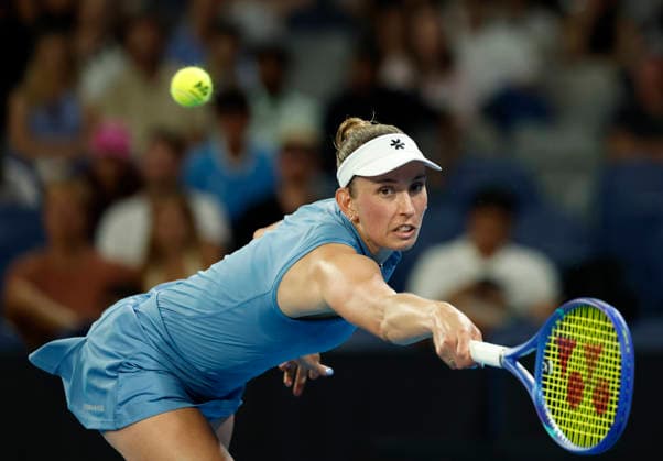 TENNIS AUSTRALIAN OPEN, Elise Mertens of Belgium in action during the Women™s 3rd round match against Nikola Bartnuvkova on day 7 of the 2026 Australian Open tennis tournament at Melbourne Park in Melbourne, Saturday, January 24, 2026. ( NO ARCHIVING MELBOURNE VICTORIA AUSTRALIA  Copyright: xROBxPREZIOSOx 20260124114843216336