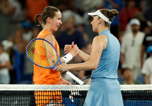 TENNIS AUSTRALIAN OPEN, Elise Mertens of Belgium (right) celebrates winning the Women™s 3rd round match against Nikola Bartunvkova on day 7 of the 2026 Australian Open tennis tournament at Melbourne Park in Melbourne, Saturday, January 24, 2026. ( NO ARCHIVING MELBOURNE VICTORIA AUSTRALIA  Copyright: xROBxPREZIOSOx 20260124186345795799