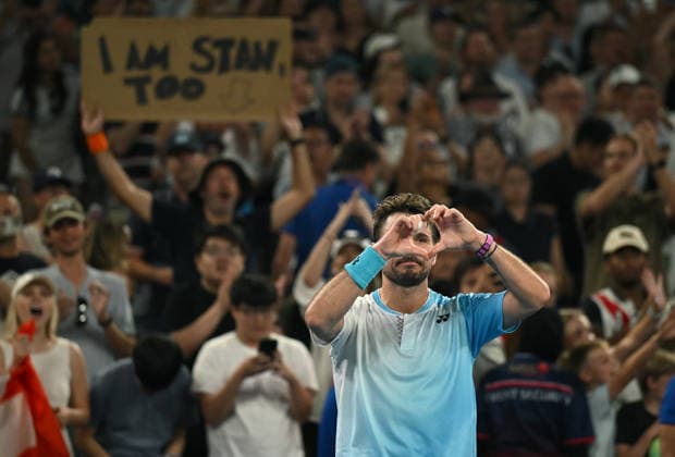 TENNIS AUSTRALIAN OPEN, Stan Wawrinka of Switzerland reacts to crowd applause following the Men™s 3rd round match against Taylor Fritz of USA on day 7 of the 2026 Australian Open tennis tournament at Melbourne Park in Melbourne, Saturday, January 24, 2026. ( NO ARCHIVING MELBOURNE VICTORIA AUSTRALIA  Copyright: xLUKASxCOCHx 20260124120187382184