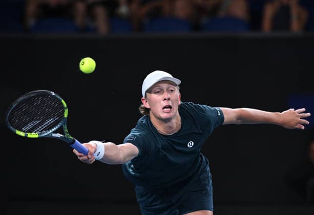 TENNIS AUSTRALIAN OPEN, Ethan Quinn of USA in action during the Men™s 3rd round match against Jakub Mensik of Czech Republic on day 7 of the 2026 Australian Open tennis tournament at Melbourne Park in Melbourne, Saturday, January 24, 2026. ( NO ARCHIVING MELBOURNE VICTORIA AUSTRALIA  Copyright: xJAMESxROSSx 20260124189391588050