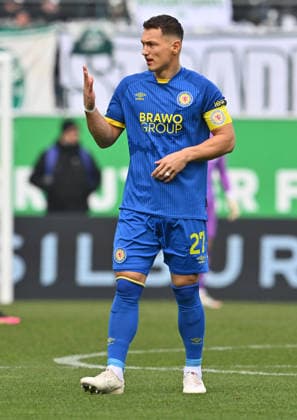 24.01.2026 - Fussball - Saison 2025 2026 - 2. Fussball - Bundesliga - 19. Spieltag: SpVgg Greuther Fürth SGF ( Kleeblatt ) - Eintracht Braunschweig BTSV EBS - Sportfoto Zink - xwoxzix - DFL regulations prohibit any use of photographs as image sequences and or quasi-video - only for editorial use - Sven Köhler Köhler (27, Eintracht Braunschweig BTSV EBS )