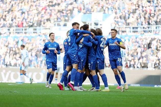 24.01.2026, xrekx, Fussball 2.Bundesliga, Karlsruher SC - Hertha BSC Berlin v.l. Torjubel nach dem Tor zum celebrating the goal celebrate 1:0 durch Fabian Schleusener (Karlsruher SC) (DFL DFB REGULATIONS PROHIBIT ANY USE OF PHOTOGRAPHS as IMAGE SEQUENCES and or QUASI-VIDEO) Karlsruhe