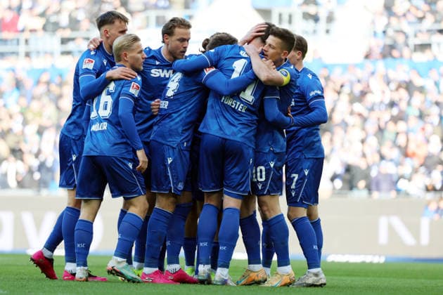 24.01.2026, xrekx, Fussball 2.Bundesliga, Karlsruher SC - Hertha BSC Berlin v.l. Torjubel nach dem Tor zum celebrating the goal celebrate 1:0 durch Fabian Schleusener (Karlsruher SC) mit Marvin Wanitzek (Karlsruher SC) (DFL DFB REGULATIONS PROHIBIT ANY USE OF PHOTOGRAPHS as IMAGE SEQUENCES and or QUASI-VIDEO) Karlsruhe
