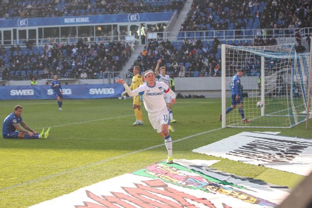 Reese Fabian (Hertha BSC, 11) mit dem Ausgleich zum 1:1, Karlsruher SC vs. Hertha BSC, 2. Bundesliga, 19. Spieltag, 2025 2026, 24.01.2026, DFL REGULATIONS PROHIBIT ANY USE OF PHOTOGRAPHS AS IMAGE SEQUENCES AND OR QUASI-VIDEO, Karlsruher SC vs. Hertha BSC, 2. Bundesliga, 19. Spieltag, 2025 2026, 24.01.2026 Karlsruhe