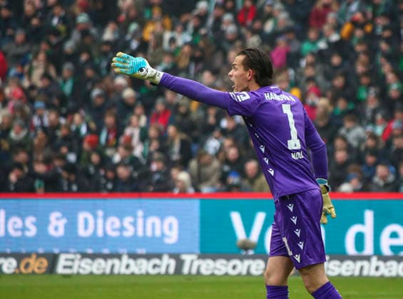 Deutschland: Fussball 2.Bundesliga 2025 26, 19. Spieltag - Hannover 96 Fortuna Düsseldorf - Heinz von Heiden Arena Stadion (Hannover): Nahuel Noll (Hannover 96, 1) Hannover