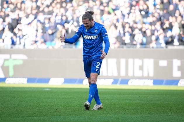 Deutschland, Fußball, 2 Bundesliga, Saison 2025 2026, Karlsruher SC vs. Herta BSC BBBank Wildpark (Karlsruhe): Sebastian Jung (Karlsruher SC, 2) Tor, Jubel, Karlsruhe BBBank Wildpark Baden-Württemberg Deutschland