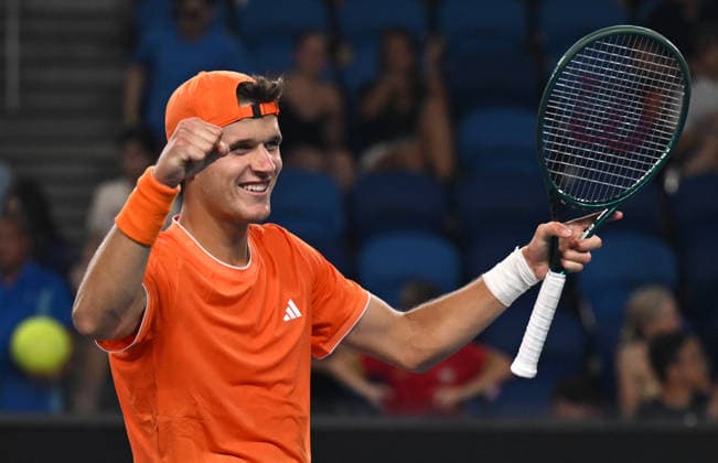 TENNIS AUSTRALIAN OPEN, Jakub Mensik of Czech Republic celebrates winning the Men™s 3rd round match against Ethan Quinn of USA on day 7 of the 2026 Australian Open tennis tournament at Melbourne Park in Melbourne, Saturday, January 24, 2026. ( NO ARCHIVING MELBOURNE VICTORIA AUSTRALIA  Copyright: xLUKASxCOCHx 20260124191166542664