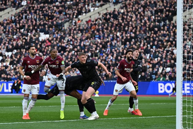 West Ham United v Sunderland, Premier League **GOAL** West Ham United midfielder Crysencio Summerville (7) GOAL scores 1-0 during the Premier League match between West Ham United and Sunderland at the London Stadium, London, UK on 24 January 2026. London London Stadium UK Editorial use only DataCo restrictions apply See www.football-dataco.com , Copyright: xSimonxTraylenx PSI-23617-0010