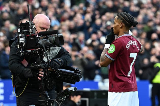 West Ham United v Sunderland, Premier League **GOAL** West Ham United midfielder Crysencio Summerville (7) GOAL scores 1-0 and celebrates during the Premier League match between West Ham United and Sunderland at the London Stadium, London, UK on 24 January 2026. London London Stadium UK Editorial use only DataCo restrictions apply See www.football-dataco.com , Copyright: xSimonxTraylenx PSI-23617-0018