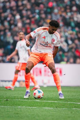 2. Bundesliga: Hannover 96 vs. Fortuna Düsseldorf, 24.01.2026 Elias Aboulguie Egouli (Fortuna Düsseldorf, 44) am Ball; Fußball, 2. Bundesliga, 19. Spieltag: Hannover 96 vs. Fortuna Düsseldorf am 24.01.2026 in der Heinz von Heiden Arena, Hannover DFL REGULATIONS PROHIBIT ANY USE OF PHOTOGRAPHS AS IMAGE SEQUENCES AND OR QUASI-VIDEO.