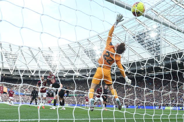 24th January 2026; London Stadium, London, England; Premier League Football, West Ham United versus Sunderland; Crysencio Summerville of West Ham United scores with a header in the 14th minute for 1-0  KatiexChan Content restricted for UK based newspaper