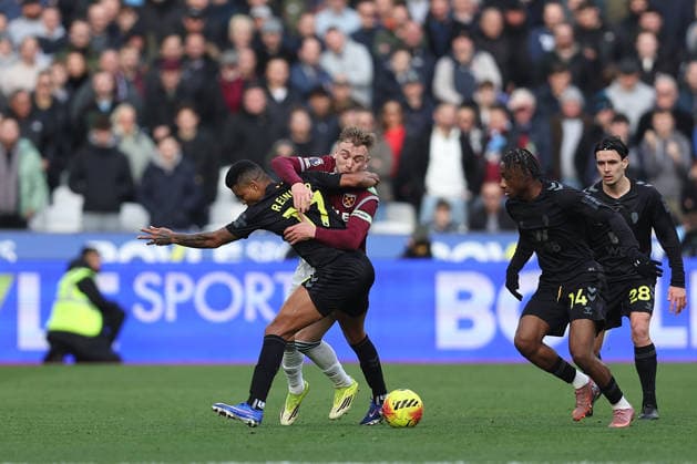 24th January 2026; London Stadium, London, England; Premier League Football, West Ham United versus Sunderland; Jarrod Bowen of West Ham United is fouled by Reinildo Mandava of Sunderland  KatiexChan Content restricted for UK based newspaper