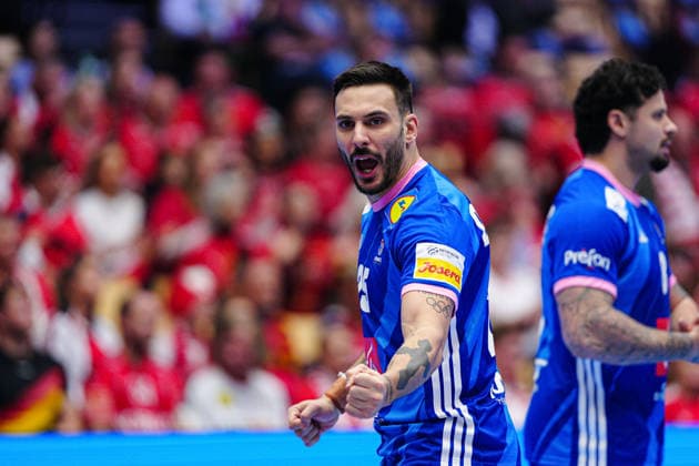 Torjubel Hugo Descat (Frankreich, 25) DEN, Frankreich vs. Portugal, Handball, EHF Europameisterschaft 2026, Hauptrunde, Spieltag 2, 24.01.2026 DEN, Frankreich vs. Portugal, Handball, EHF Europameisterschaft 2026, Hauptrunde, Spieltag 2, 24.01.2026 Herning Copyright: xEibner-Pressefoto MarcelxvonxFehrnx EP_MFN