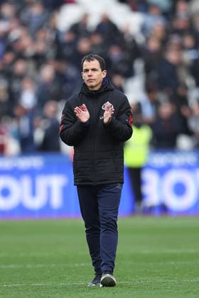24th January 2026; London Stadium, London, England; Premier League Football, West Ham United versus Sunderland; Sunderland manager Regis Le Bris thanking the fans after the match  KatiexChan Content restricted for UK based newspaper