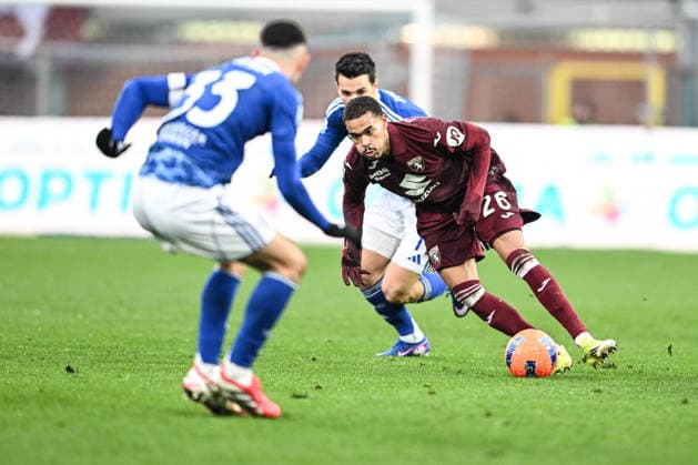 Cyril Ngonge of Torino FC in action during the Italian Serie A football match between Calcio Como and Torino FC on January 24, 2026 at the Giuseppe Senigallia stadium in Como, Italy Photo Tiziano Ballabio  Copyright: xTizianoxBallabio IPAxSportx xipa-agency.netx xx IPA_70495134 IPA_Agency_IPA70495134