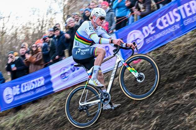 UCI Cyclocross World Cup 2025-2026 Maasmechelen MAASMECHELEN, BELGIUM - JANUARY 24 : Van Der Poel Mathieu (NED) of Alpecin-Deceuninck in action during the 11th leg of the Maasmechelen UCI Cyclocross World Cup 2025-2026 a cyclocross race for Women Elite on January 24, 2026 in Maasmechelen, Belgium, 24 01 2026 ( Maasmechelen Belgium  Copyright: xVincentxKalutx