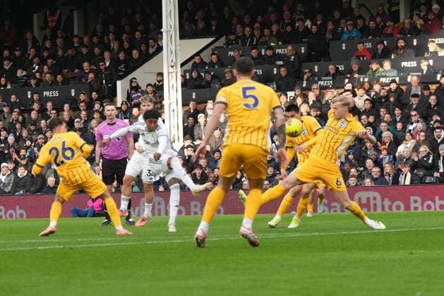 Fulham v Brighton and Hove Albion, Premier League Fulham midfielder Kevin (22) shoots at goal during the Premier League match between Fulham and Brighton and Hove Albion at Craven Cottage, London, UK on 24 January 2026. London Craven Cottage Greater London UK Editorial use only DataCo restrictions apply See www.football-dataco.com , Copyright: xStephenxFlynnx PSI-23616-0047