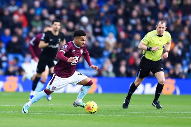 Burnley, England, 24th January 2026. Marcus Edwards of Burnley runs with the ball during the Burnley vs Tottenham Hotspur Premier League match at Turf Moor, Burnley. Picture credit should read: Jessica Hornby Sportimage EDITORIAL USE ONLY. No use with unauthorised audio, video, data, fixture lists, club league logos or live services. Online in-match use limited to 120 images, no video emulation. No use in betting, games or single club league player publications. SPI_022_JH_BURNLEY_TOTTENHAM SPI-4474-0021