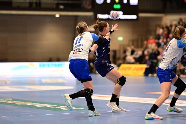 Handball I Frauen I Saison 2025-2026 I 14. HBF I 1. Spieltag I Buxtehuder SV - Union Neckarsulm I 24.01.2026 Bruggeman Annefleur (11, Neckarsulmer Sport-Union) Isabelle Dölle (11, Buxtehuder Sportverein) Buxtehude Halle Nord Niedersachsen Deutschland Copyright: xLobeca FelixxSchlikisx