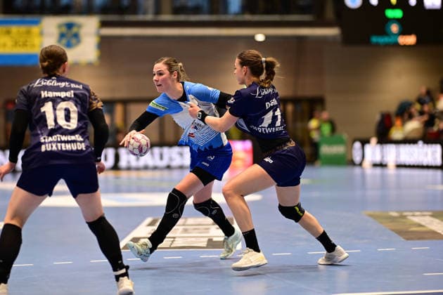 Handball I Frauen I Saison 2025-2026 I 14. HBF I 1. Spieltag I Buxtehuder SV - Union Neckarsulm I 24.01.2026 Bruggeman Annefleur (11, Neckarsulmer Sport-Union) Isabelle Dölle (11, Buxtehuder Sportverein) Buxtehude Halle Nord Niedersachsen Deutschland Copyright: xLobeca FelixxSchlikisx