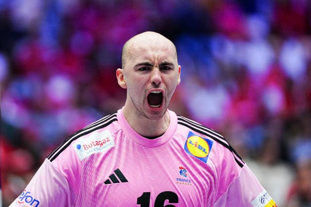 Jubel nach Parade Charles Bolzinger (Frankreich, 16) DEN, Frankreich vs. Portugal, Handball, EHF Europameisterschaft 2026, Hauptrunde, Spieltag 2, 24.01.2026 DEN, Frankreich vs. Portugal, Handball, EHF Europameisterschaft 2026, Hauptrunde, Spieltag 2, 24.01.2026 Herning Copyright: xEibner-Pressefoto MarcelxvonxFehrnx EP_MFN