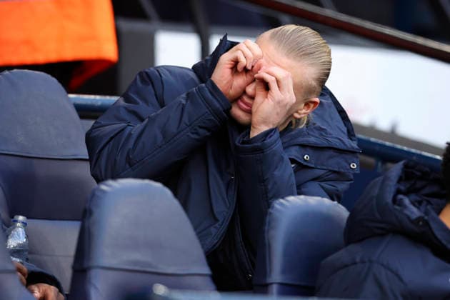Manchester City v Wolverhampton Wanderers - Premier League Erling Haaland of Manchester City on the bench before the Premier League match between Manchester City and Wolverhampton Wanderers at Etihad Stadium on January 24, 2026 in Manchester, England. WARNING! This Photograph May Only Be Used For Newspaper And Or Magazine Editorial Purposes. May Not Be Used For Publications Involving 1 player, 1 Club Or 1 Competition Without Written Authorisation From Football DataCo Ltd. For Any Queries, Please Contact Football DataCo Ltd on +44 (0) 207 864 9121 Manchester Etihad Stadium England United Kingdom Copyright: xAllstarxPicturexLibraryxLtdx