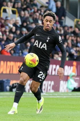 Wilson Odobert (28 Tottenham Hotspur) controls the ball during the Premier League match between Burnley and Tottenham Hotspur at Turf Moor in Burnley, England on January 24th 2026. Copyright: xSeanxChandlerx xSPPx Sportspressphoto_SPR85053