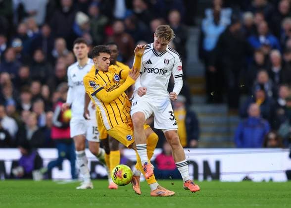 24th January 2026; Craven Cottage, Fulham, London, England; Premier League Football, Fulham versus Brighton and Hove Albion; Yasin Ayari of Brighton &amp; Hove Albion under pressure from Emile Smith Rowe of Fulham  JohnxPatrickxFletcher Content restricted for UK based newspaper