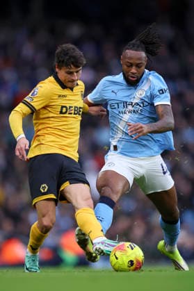 Manchester City v Wolverhampton Wanderers - Premier League Hugo Bueno of Wolverhampton Wanderers and Antoine Semenyo of Manchester City challenge during the Premier League match between Manchester City and Wolverhampton Wanderers at Etihad Stadium on January 24, 2026 in Manchester, England. WARNING! This Photograph May Only Be Used For Newspaper And Or Magazine Editorial Purposes. May Not Be Used For Publications Involving 1 player, 1 Club Or 1 Competition Without Written Authorisation From Football DataCo Ltd. For Any Queries, Please Contact Football DataCo Ltd on +44 (0) 207 864 9121 Manchester Etihad Stadium England United Kingdom Copyright: xAllstarxPicturexLibraryxLtdx