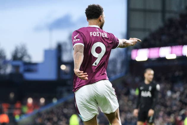 Lyle Foster (9 Burnley) celebrates his goal during the Premier League match between Burnley and Tottenham Hotspur at Turf Moor in Burnley, England on January 24th 2026. Copyright: xSeanxChandlerx xSPPx Sportspressphoto_SPR85086