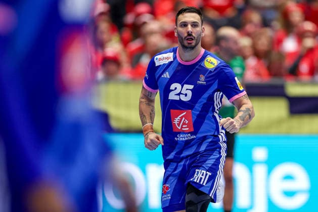 24.01.2026, Handball, Men s EHF EURO 2026, Frankreich - Portugal, Jyske Bank Boxen in Herning, Dänemark, Main Round: Hugo Descat (France 25) jubelnd Dänemark