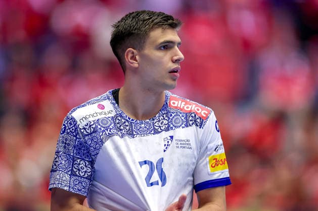 24.01.2026, Handball, Men s EHF EURO 2026, Frankreich - Portugal, Jyske Bank Boxen in Herning, Dänemark, Main Round: Francisco Mota Costa (Portugal 26) Dänemark