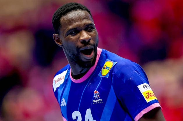 24.01.2026, Handball, Men s EHF EURO 2026, Frankreich - Portugal, Jyske Bank Boxen in Herning, Dänemark, Main Round: Karl Konan (France 34) lachend Dänemark