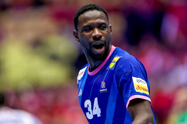 24.01.2026, Handball, Men s EHF EURO 2026, Frankreich - Portugal, Jyske Bank Boxen in Herning, Dänemark, Main Round: Karl Konan (France 34) lachend Dänemark
