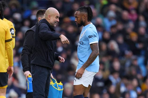 Manchester City v Wolverhampton Wanderers - Premier League Pep Guardiola, Manager of Manchester City speaks to Antoine Semenyo of Manchester City on the side line during the Premier League match between Manchester City and Wolverhampton Wanderers at Etihad Stadium on January 24, 2026 in Manchester, England. WARNING! This Photograph May Only Be Used For Newspaper And Or Magazine Editorial Purposes. May Not Be Used For Publications Involving 1 player, 1 Club Or 1 Competition Without Written Authorisation From Football DataCo Ltd. For Any Queries, Please Contact Football DataCo Ltd on +44 (0) 207 864 9121 Manchester Etihad Stadium England United Kingdom Copyright: xAllstarxPicturexLibraryxLtdx